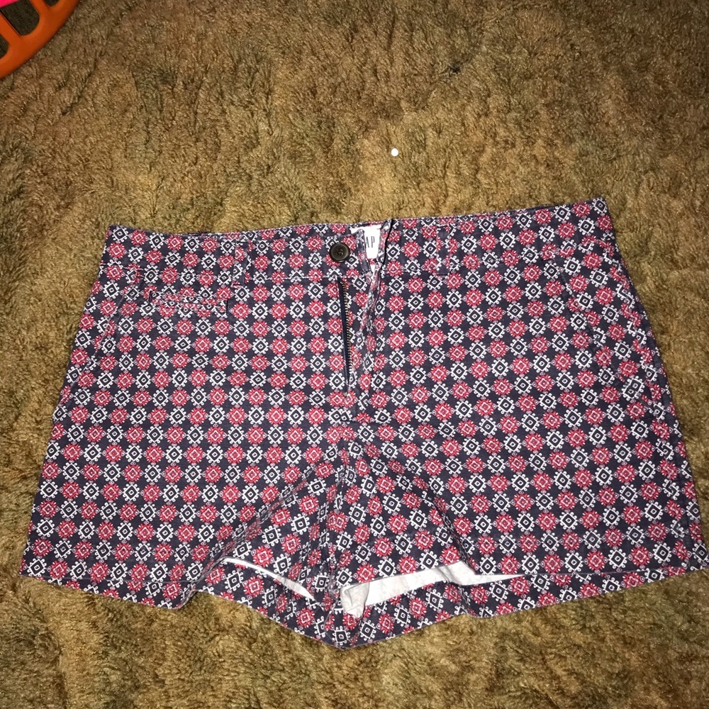 Gap shorts